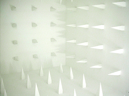 <span>2003</span><br>Punkroom<br>Intervention in a house in Panama City, Panama<br>HabitArt Show (8 artists in a house)<br>Audience award for the best work presented